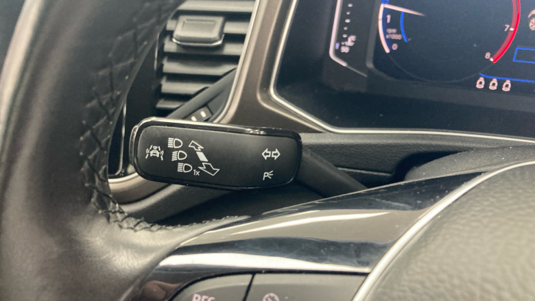 Volkswagen T-Roc 1.0 TSI SE 5dr Petrol Hatchback